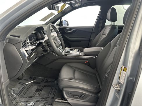 Certified 2025 Audi Q7 2.0T Premium Plus w/ Premium Plus Package image 6