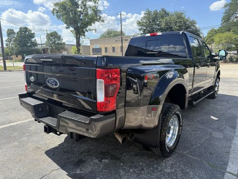 Used 2017 Ford F350 King Ranch w/ FX4 Off-Road Package image 5