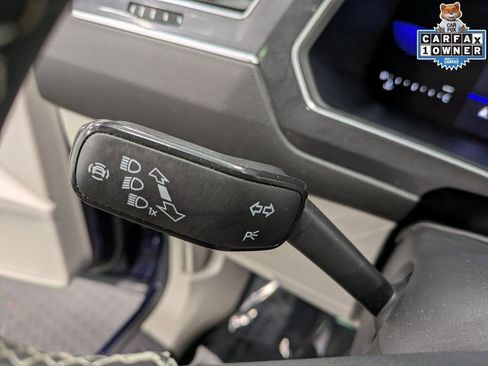 Used 2022 Volkswagen Tiguan SE w/ Panoramic Sunroof Package image 19