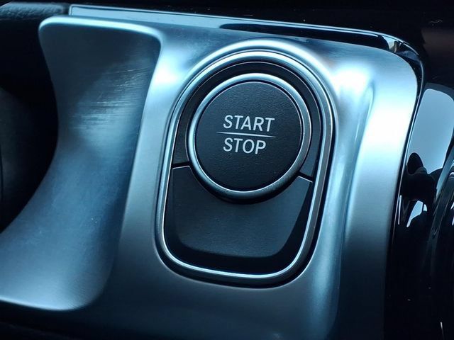 Certified 2025 Mercedes-Benz EQB 300 4MATIC image 25