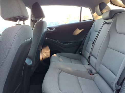 Used 2022 Hyundai Ioniq SEL FWD image 16