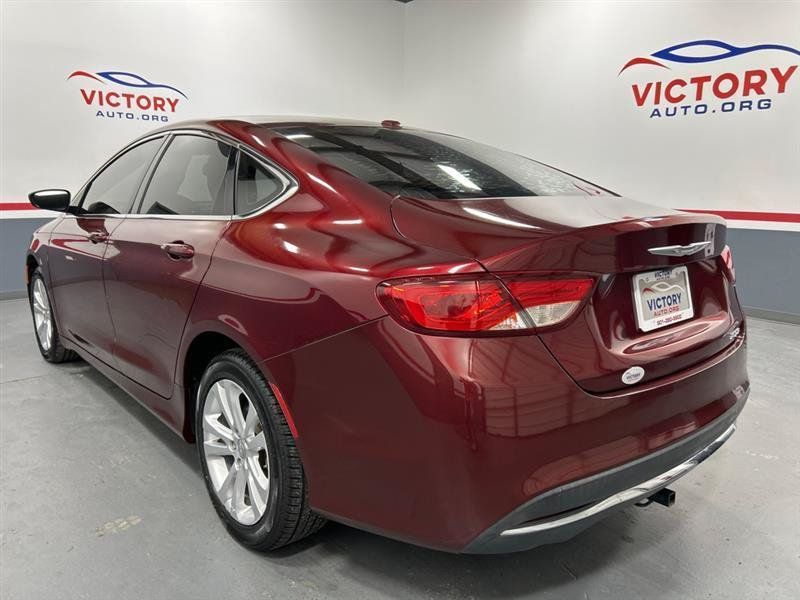 Used 2015 Chrysler 200 Limited w/ Convenience Group FWD image 4