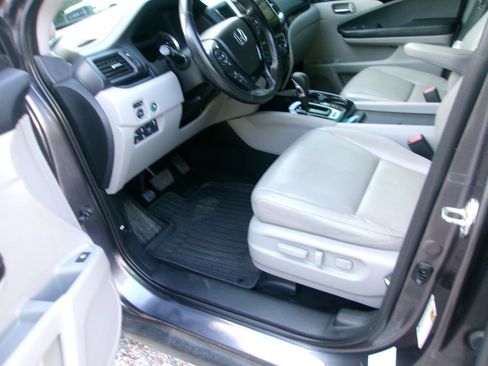 Used 2018 Honda Ridgeline RTL-E image 11
