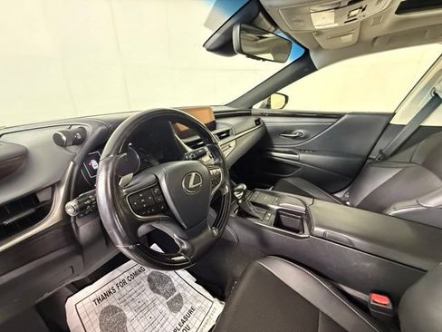 Used 2019 Lexus ES 300h w/ Premium Package FWD image 6