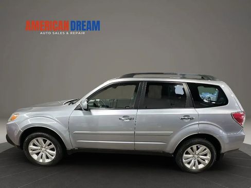 Used 2012 Subaru Forester 2.5X Limited AWD/4WD image 2
