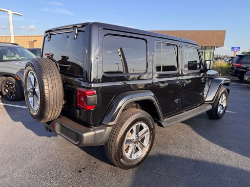 Used 2021 Jeep Wrangler Unlimited Sahara AWD/4WD image 5