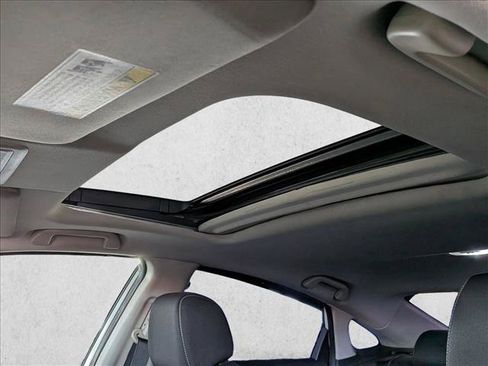 Used 2018 Honda Civic EX image 17
