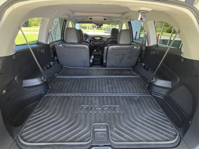Used 2019 Honda Pilot Elite image 14