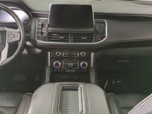 Used 2023 GMC Yukon SLT w/ SLT Premium Package image 21