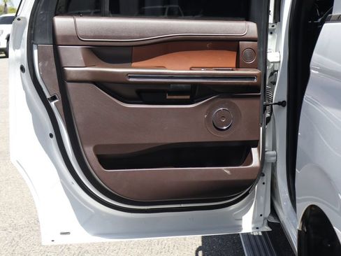 Used 2022 Ford Expedition Max King Ranch AWD/4WD image 41