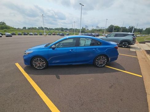 Used 2023 Kia Forte GT w/ GT2 Package FWD image 5
