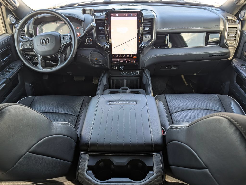 Used 2025 RAM 2500 Limited AWD/4WD image 16