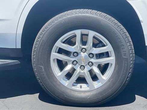 Used 2024 Chevrolet Tahoe LS RWD image 36