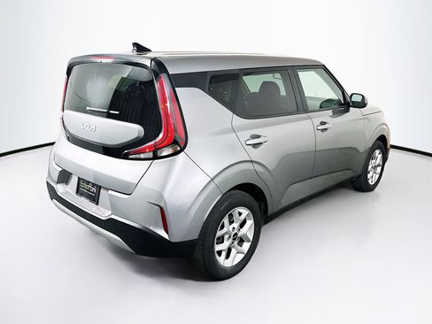 Used 2025 Kia Soul LX w/ LX Technology Package image 9