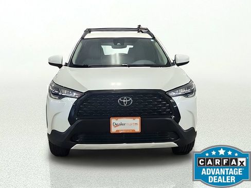 Used 2022 Toyota Corolla Cross LE FWD image 11