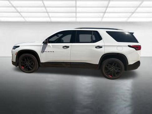 Used 2023 Chevrolet Traverse Premier w/ Redline Edition FWD image 3