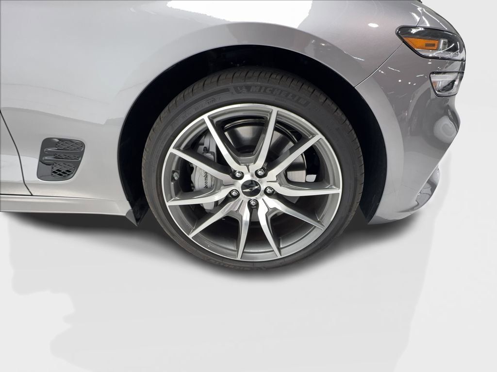Used 2026 Genesis G70 2.5T RWD image 12
