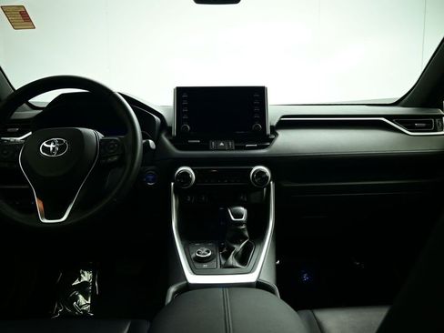 Used 2019 Toyota RAV4 XSE image 6