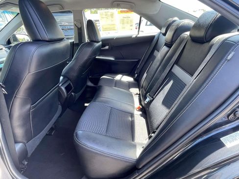 Used 2014 Toyota Camry SE image 10