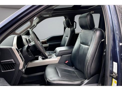 Used 2018 Ford F150 Lariat w/ Equipment Group 502A Luxury AWD/4WD image 24