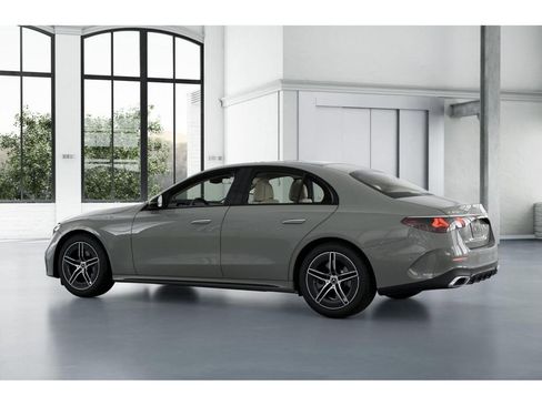 New 2026 Mercedes-Benz E 450 4MATIC Sedan image 31