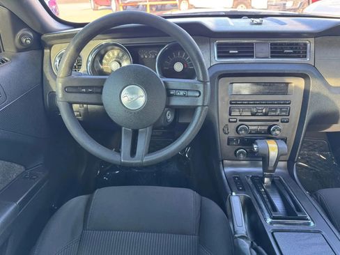 Used 2012 Ford Mustang Coupe RWD image 12