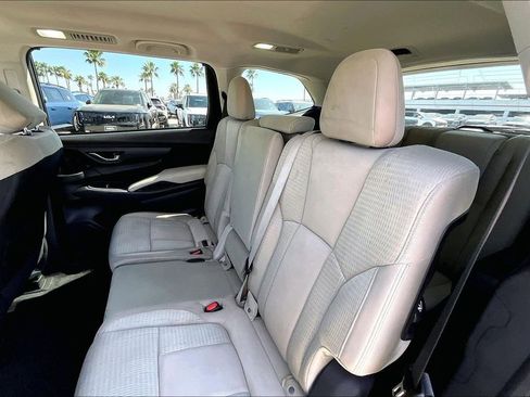 Used 2023 Subaru Ascent Premium w/ Convenience Package image 15