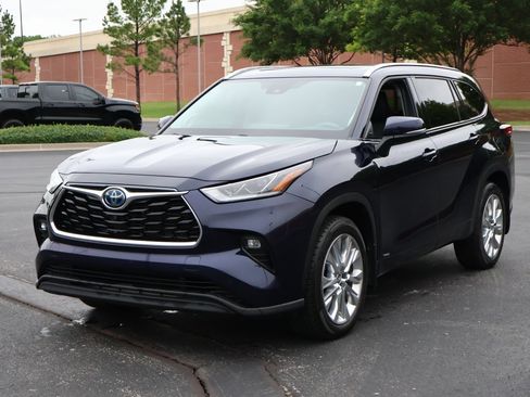 Used 2022 Toyota Highlander Limited AWD/4WD image 40