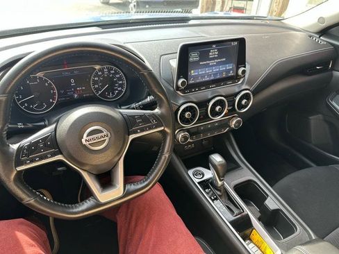 Used 2022 Nissan Sentra SV image 17