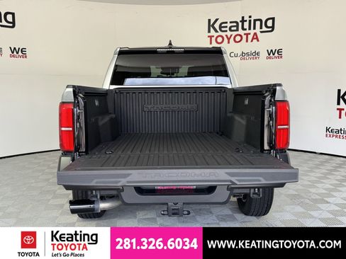 Certified 2025 Toyota Tacoma SR AWD/4WD image 19