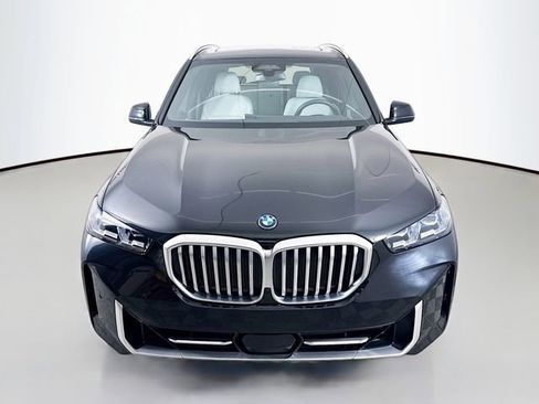 Used 2024 BMW X5 xDrive50e w/ Premium Package image 2