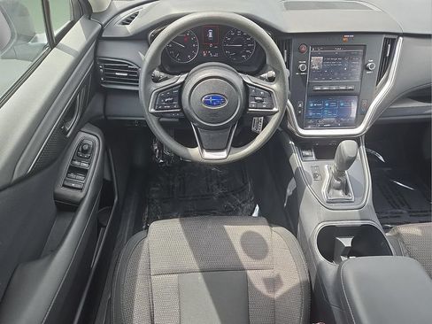 Used 2025 Subaru Outback AWD/4WD image 12
