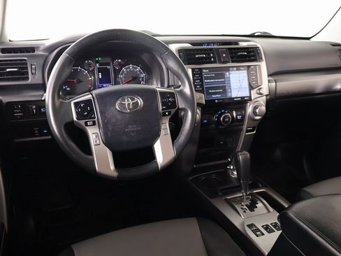 Used 2022 Toyota 4Runner SR5 Premium w/ Moonroof Package image 2