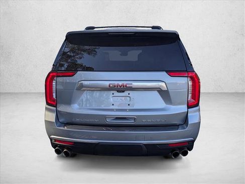 Used 2023 GMC Yukon Denali w/ Denali Reserve Package image 6
