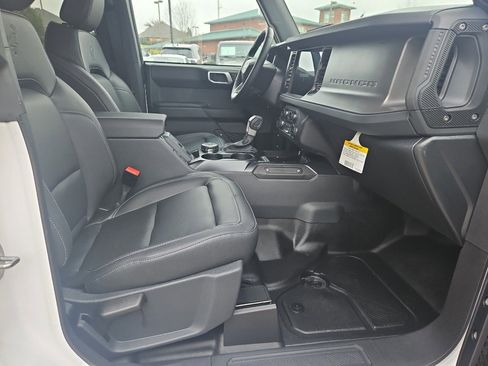 New 2025 Ford Bronco Big Bend image 7