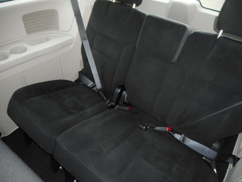 Used 2017 Dodge Grand Caravan SE w/ Power Window Group image 24