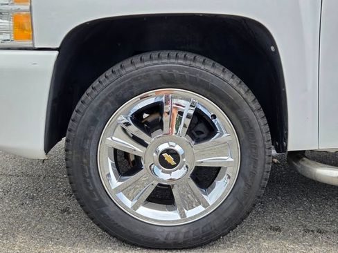 Used 2011 Chevrolet Silverado 1500 LS RWD image 9