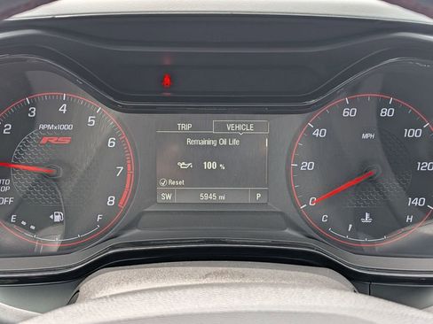 Used 2025 Chevrolet Trax RS w/ Driver Confidence Package FWD image 23