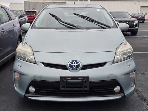Used 2014 Toyota Prius Four image 2