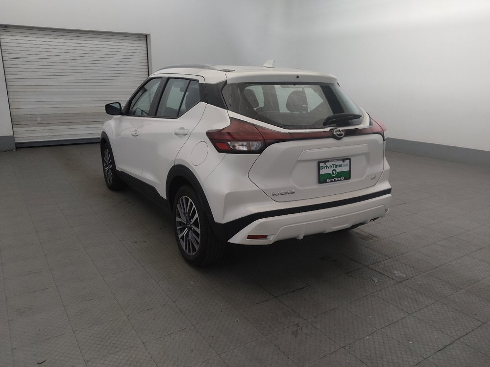 Used 2024 Nissan Kicks SV FWD image 5
