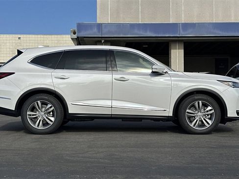 New 2026 Acura MDX Base image 2