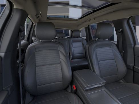 New 2026 Lincoln Nautilus Reserve image 32