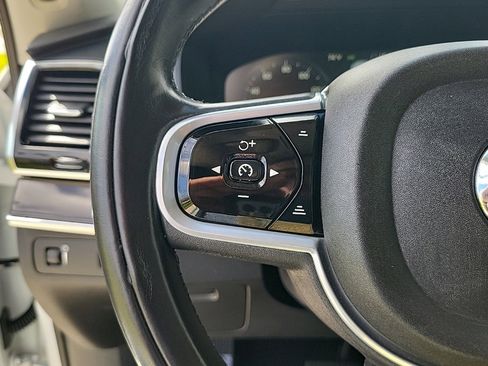 Used 2018 Volvo XC90 T5 Momentum w/ Momentum Plus Package image 19