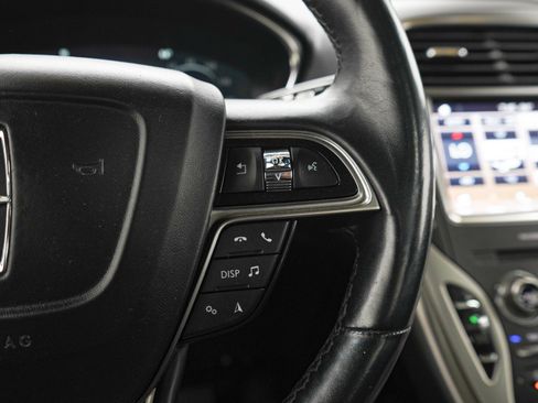 Used 2019 Lincoln Nautilus Reserve AWD/4WD image 26