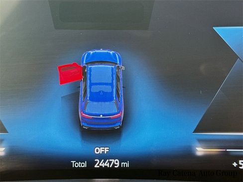 Certified 2023 BMW X7 M60i w/ Executive Package image 12