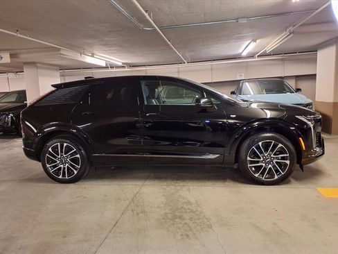 New 2026 Cadillac Optiq Sport 1 image 4