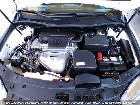Used 2016 Toyota Camry SE FWD image 48