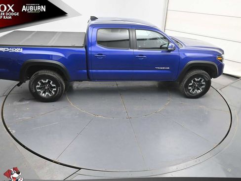 Used 2023 Toyota Tacoma TRD Off-Road AWD/4WD image 32