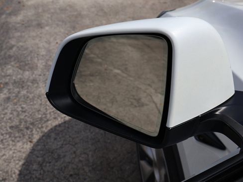 Used 2021 Tesla Model Y Long Range image 37