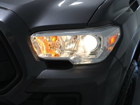 Used 2020 Toyota Tacoma SR w/ SR Convenience Package RWD image 49